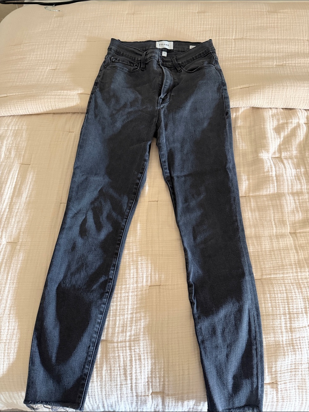 Frame Denim Skinny Jeans in Black Wash